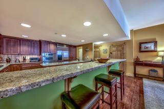 Three-Bedroom Townhouse - Kirkwood - 5