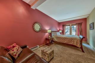 Three-Bedroom Townhouse - Kirkwood - 1
