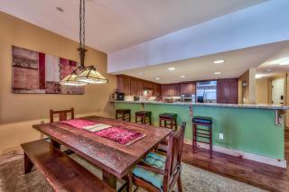 Three-Bedroom Townhouse - Kirkwood - 6