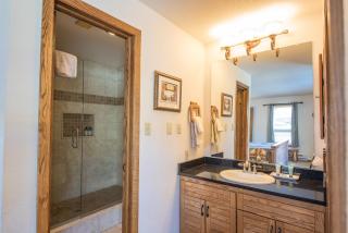 Rustic-Contemporary 3Br With Great Views Condo - 1