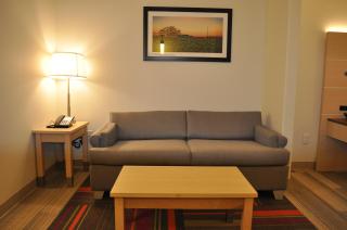 Holiday Inn Express & Suites Price by IHG - Price - 3