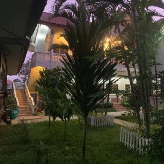 Dalom Guesthouse - 9