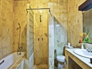 Palm Garden Hotel - 7