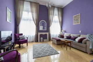 Eclectic Luxury & Spacious 2BR AC Apt in Center - Budapest - 5