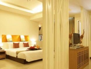 Maninarakorn Hotel - 2