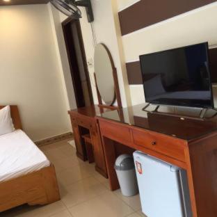Sunny B Hotel - 7