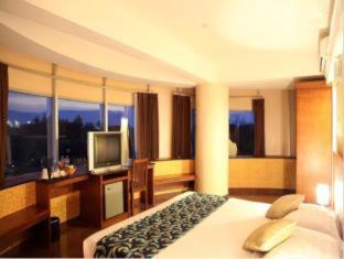 Hotel Oval - Surabaya - 4