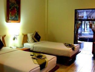 Golden Pine Beach Resort - 9