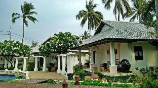 Golden Pine Beach Resort - Pran Buri - 6