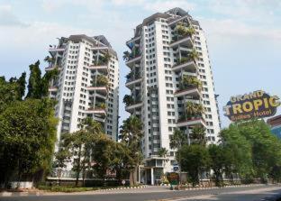 Grand Tropic Suites Hotel - 4
