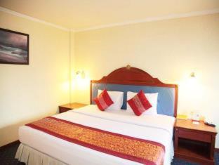 Sabai Inn - 1