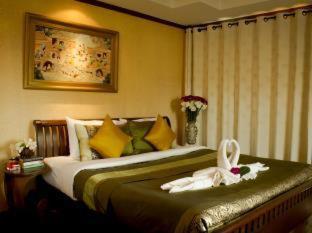 Hua Hin White Villa Hotel - SHA Certified - 2