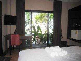 Chidlom Resort - Haad Chao Samran - 1