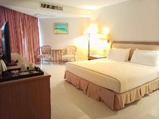 Khanom Golden Beach Hotel - 9