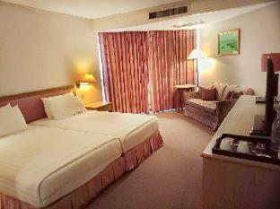 Khanom Golden Beach Hotel - 7