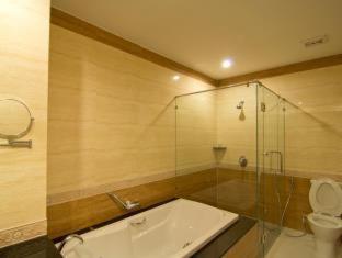 Welcome World Beachfront Resort - 7