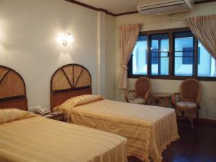 Roongruang Hotel - 2