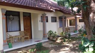 Lovina Beach Hotel - Lovina - 4