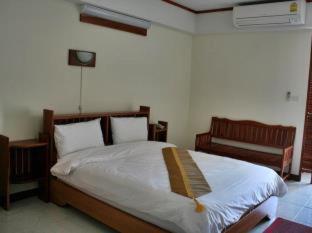 Riverfront Hotel Mukdahan - 9
