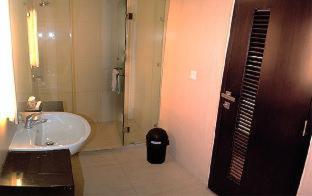 World Hotel Jakarta - Bandengan - Jakarta - 4