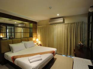 Whitehouse Condotel - 2