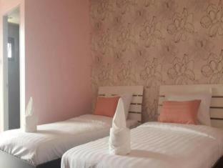 Nalin Place - 8