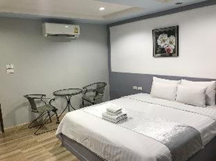 The Beach Front Resort, Pattaya - 3