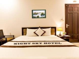 Night Sky Hotel - 6