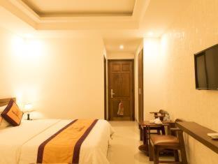 Twilight Beach Hotel - 7