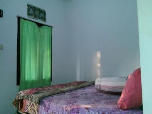 Diyah Homestay - 9