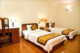 Bamboo Green Riverside Hotel - 1