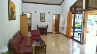 Villa Tjokro - Puncak - 1