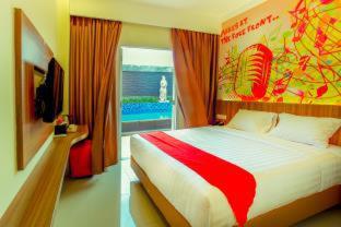 Front One Hotel Purwodadi - Purwodadi - 3