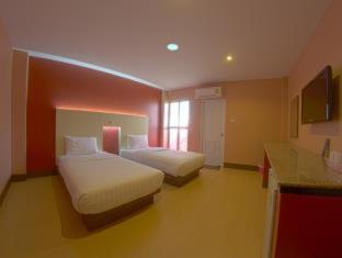 Central Park Hotel - 8