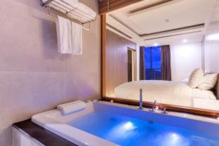 The Zense Boutique Hotel - 2