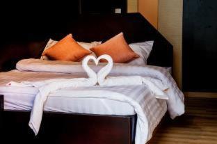 Retro Box Hotel Chumphon - 1