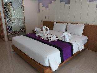 The Whisper Hotel - 3