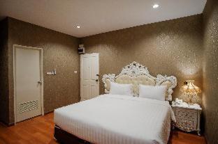 The O-Zone Airport Inn - 5