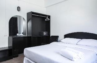 Crystal Hotel Hua Hin - 2