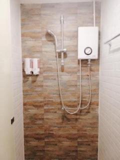 White House Hostel - 1