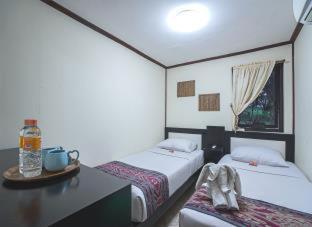 Royal Hotel and Outbound Trawas - Trawas - 6