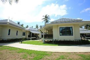 Wis Beach Khanom - 3