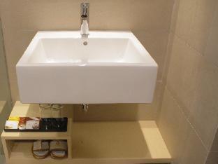 The Azana Hotel Airport Semarang - Semarang - 4