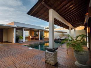Airis Luxury Villas and Spa - 9