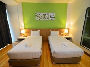 The River Hotel - 4