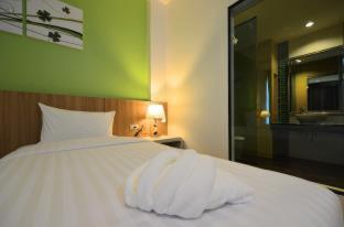 The River Hotel - 2