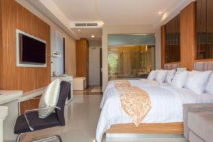 Le Eminence Puncak Hotel Convention & Resort - Puncak - 2