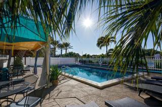 Castle by the Sea Motel - Fort Lauderdale - 1