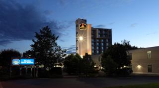 Best Western Plus Kelowna Hotel & Suites - Kelowna - 4