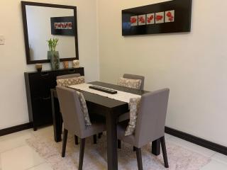 1BR Condo above Eastwood Mall - Manila - 5